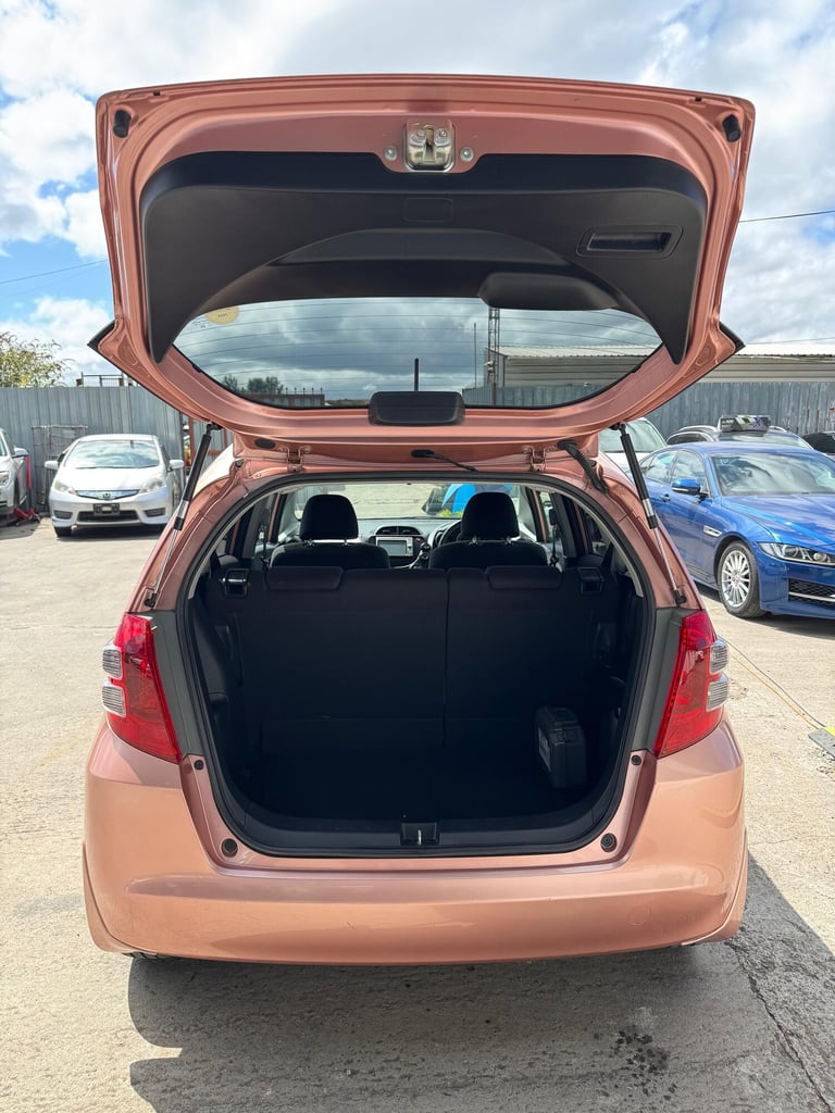 2010 Honda Fit JAZZ 1.3 5DR Hatchback Petrol Automatic