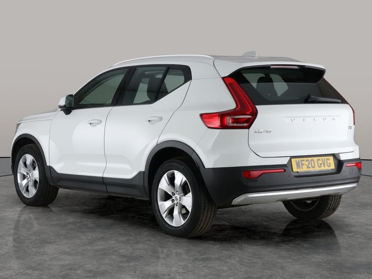 2020 Volvo XC40 1.5 T3 Momentum SUV 5dr Petrol Auto Euro 6 (s/s) (163 ps) - SENSUS SAT NAV  Suv P...