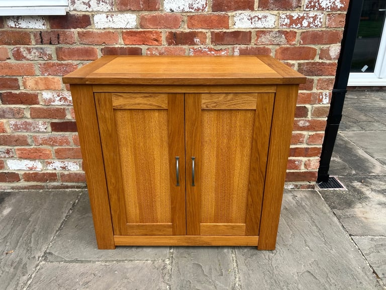 Rustic Solid Oak Computer Desk - Excellent Condition 
