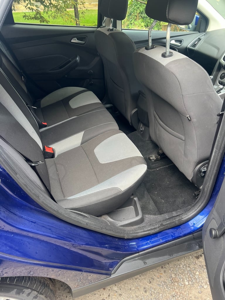 2014 Ford Focus 1.0 EcoBoost Zetec Navigator 5dr HATCHBACK Petrol Manual