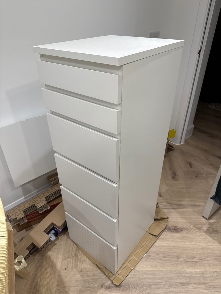 image for 1x Ikea Malm Chest of Draws - 6 draws