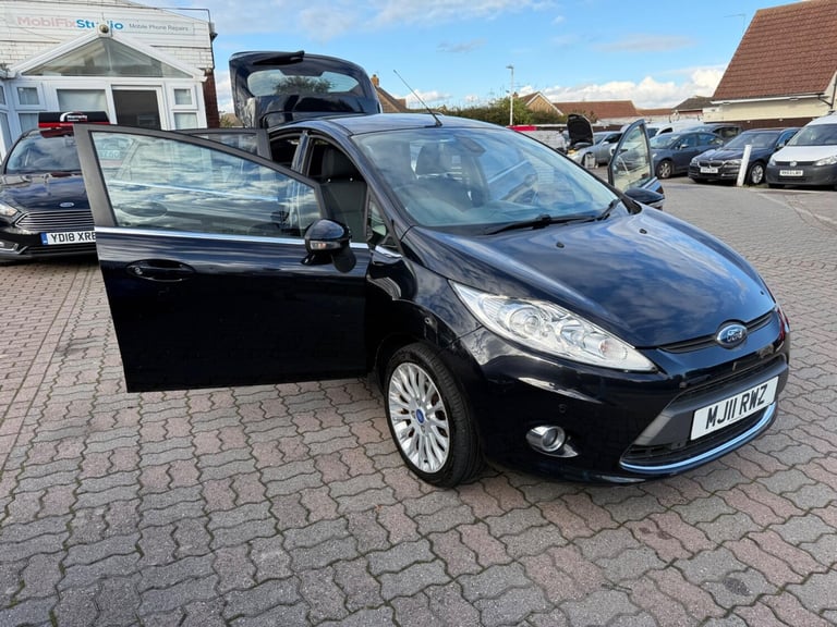 2011 Ford Fiesta 1.4 Titanium 5dr HATCHBACK Petrol Automatic