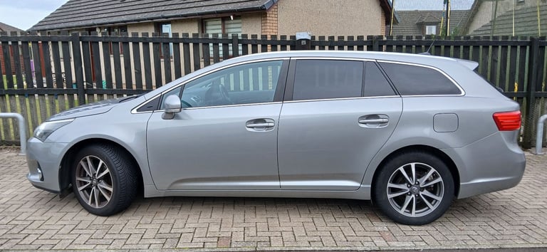 Toyota, AVENSIS, Estate, 2015, Manual, 1998 (cc), 5 doors