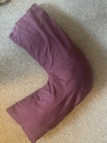Pregnancy pillow with cover 