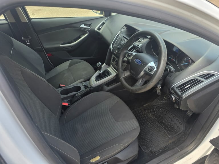 2012 Ford Focus 1.6 TDCi 115 Edge 5dr ESTATE Diesel Manual - Image 5