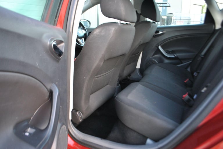 SEAT Ibiza 1.6 16V Sport Euro 4 5dr Petrol Manual - Image 11