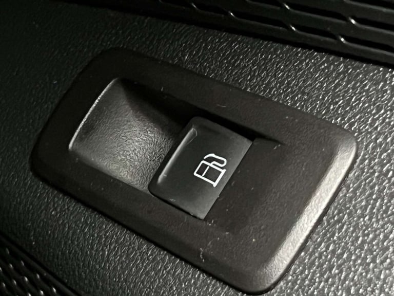 2022 Skoda Octavia 1.4 TSI iV 13kWh SE Technology DSG Euro 6 (s/s) 5dr Estate Hybrid Automatic