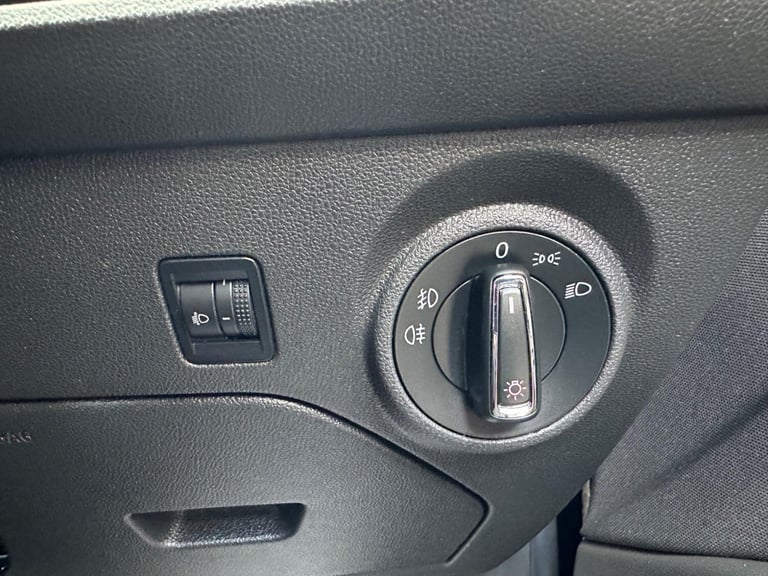 2015 SEAT Leon 1.2 TSI SE Sport Tourer Euro 6 (s/s) 5dr ESTATE Petrol Manual