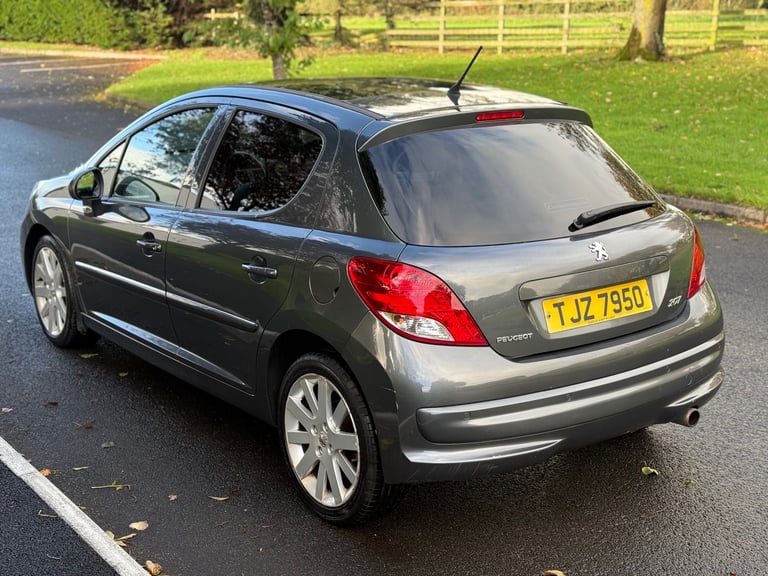 Peugeot, 207, Hatchback, 2012, Semi-Auto, 1598 (cc), 5 doors