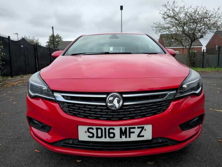  Vauxhall Astra 1.6 CDTi BlueInjection Elite Nav Euro 6 (s/s) 5dr Diesel Manual