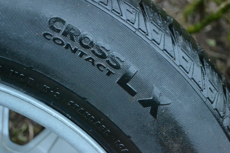 Ford Ranger 18 inch Diamond Machine Faced Alloy Wheels with Continental Tyres