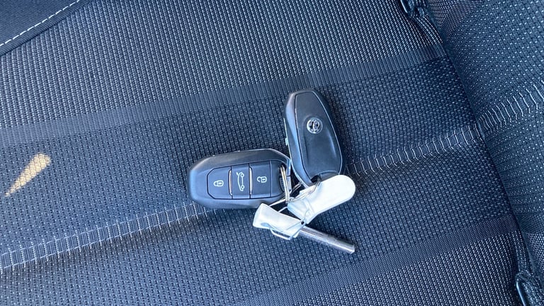2021 Vauxhall Mokka 100kW SRi Nav Premium 50kWh 5dr Auto Electric Hatchback Hatchback Electric Au...