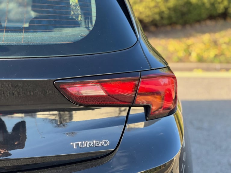 2017 Vauxhall Astra 1.4i Turbo SRi VX Line Euro 6 5dr HATCHBACK Petrol Manual