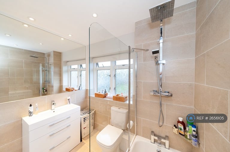4 bedroom house in Glentanner Way, London, SW17 (4 bed) (#2656105)