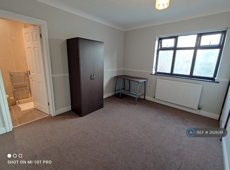 1 bedroom in Chapel Lane, New Longton, Preston, PR4 (#2626261)