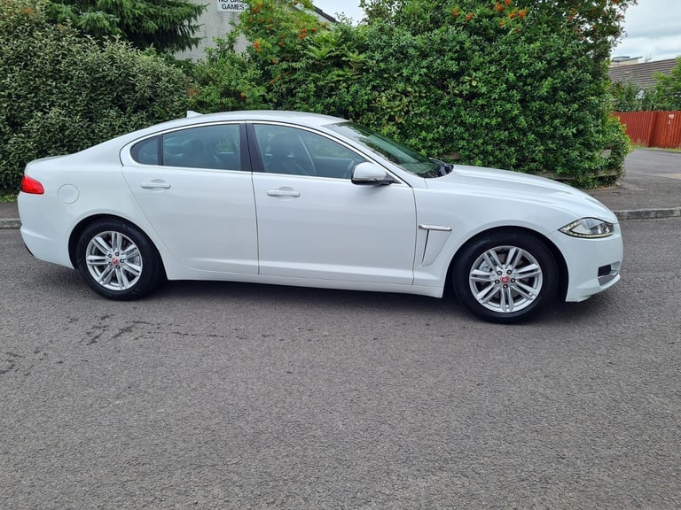 The Ultimate Diesel Automatic 2013 Jaguar XF Luxury Black Leather Interior Stunning Car