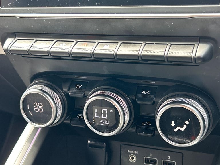 2022 Renault Clio 1.6 E-TECH full hybrid 145 Techno 5dr Auto Hatchback HYBRID ELECTRIC Automatic