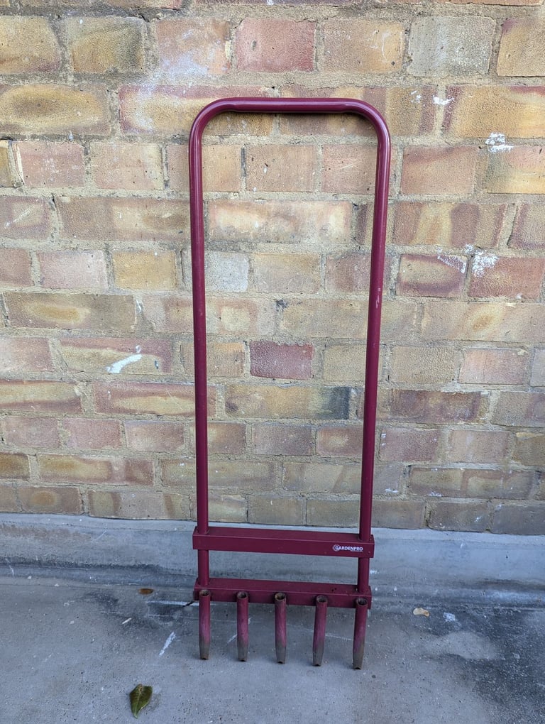 Lawn aerator tool