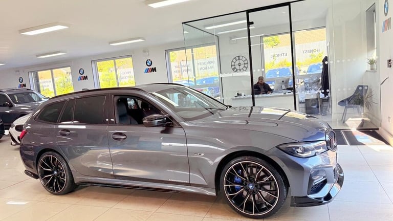 2021 BMW 3 Series 2.0 330e 12kWh M Sport Touring Auto Euro 6 (s/s) 5dr Estate PETROL/ELECTRIC Aut...