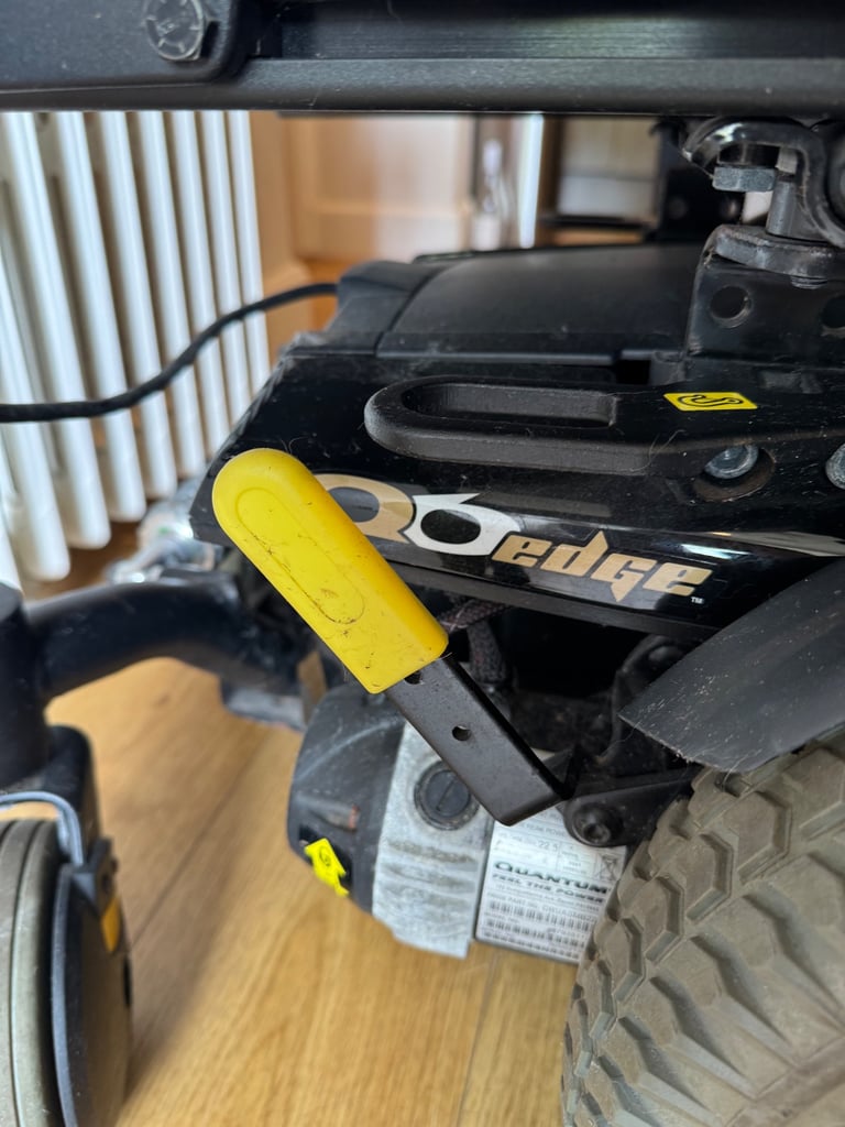 Quantum 6 Edge Power Chair mobility scooter