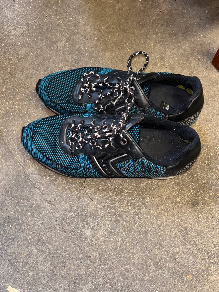 AUTHENTIC Hugo boss REFLECTIVE trainers 