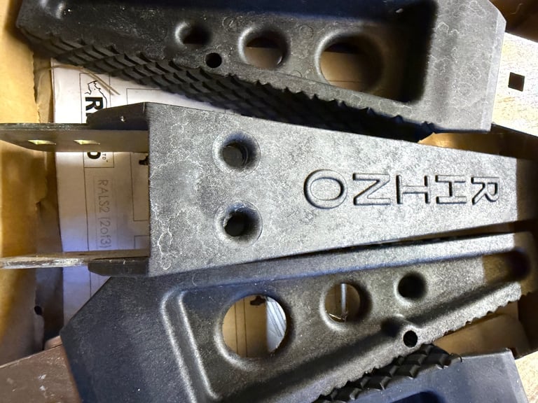 Rhino roof bar load ends