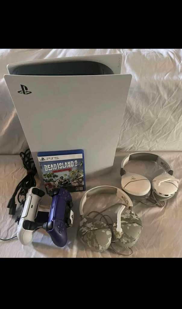 Playstation 5 Disc edition (2 Pads)