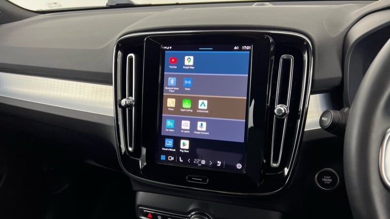 2024 Volvo XC40 Plus, B4 Mild hybrid, Petrol, Dark Estate Petrol Automatic