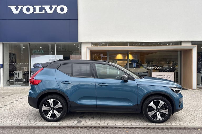 2022 Volvo XC40 Recharge 69kWh Plus SUV 5dr Electric Auto (231 ps) ESTATE Electric Automatic