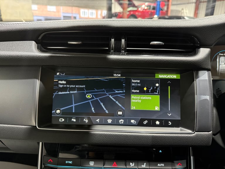 2017 Jaguar XF 2.0d R-Sport Saloon 4dr Diesel Auto AWD Euro 6 (s/s) (240 ps)