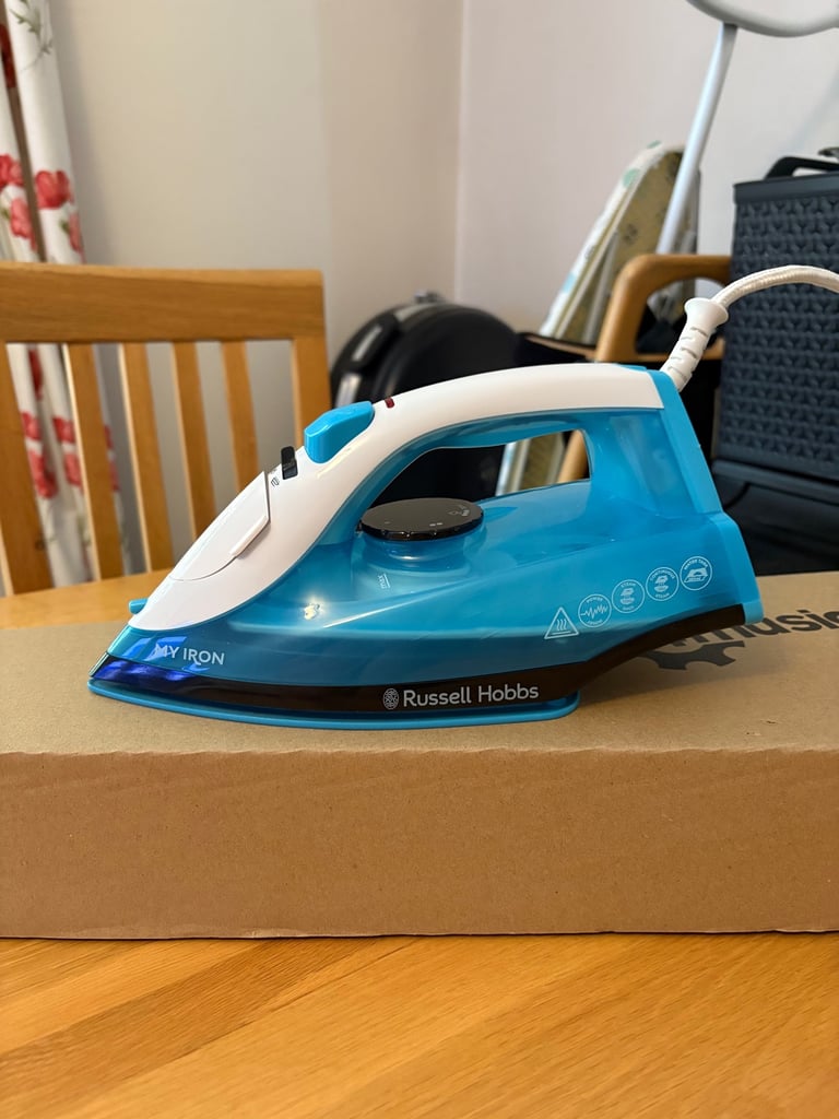 image for Russell Hobbs Steam Iron