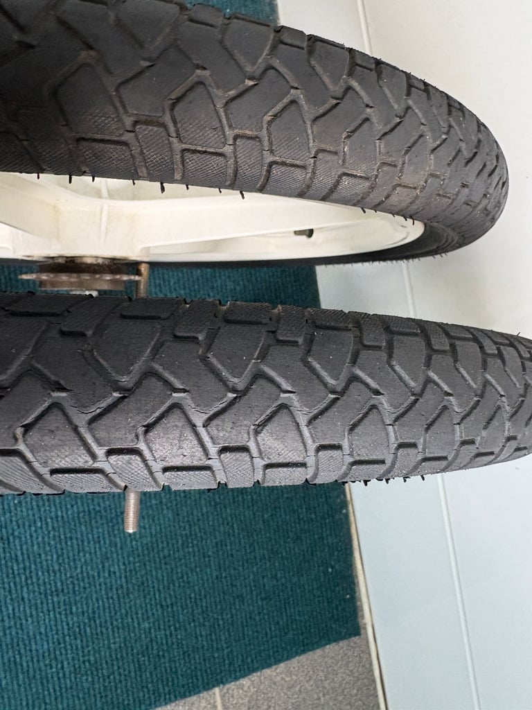 2 SKYWAY TUFF 2 WHEELS  20 inch  WHITE WITH ROOSTER TYRES  VERY CLEAN   £120