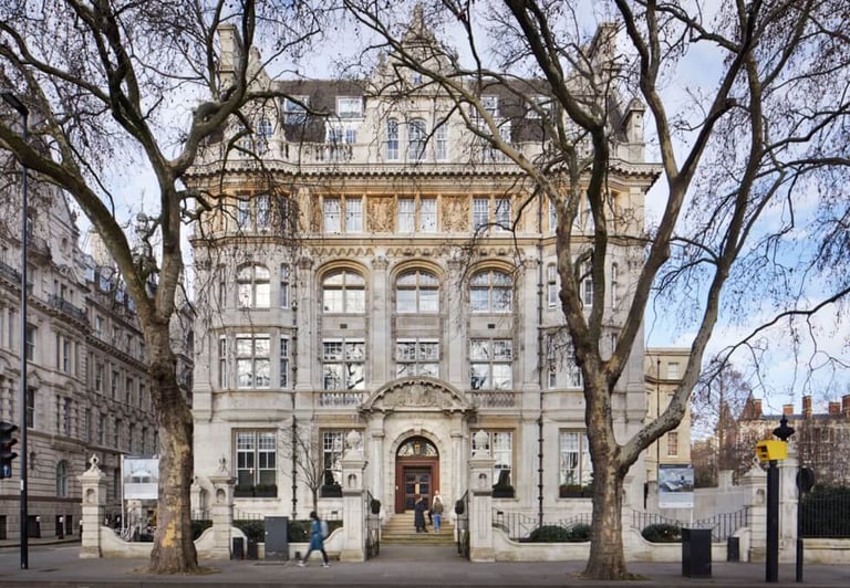 image for *Temple* Private Serviced Offices: Units from 3 to 25 desks for rent EC4Y