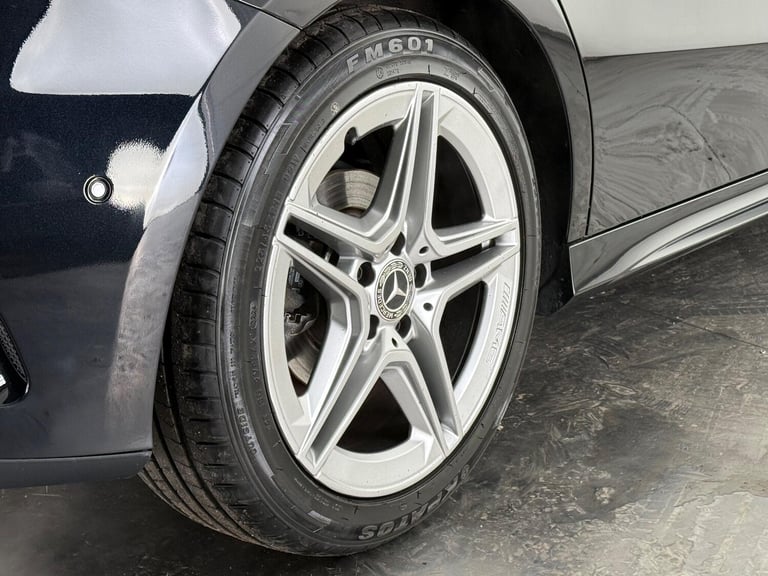  Mercedes-Benz A-Class 1.3 A180 AMG Line (Premium 2) 7G-DCT Euro 6 (s/s) 5dr Petrol Automatic