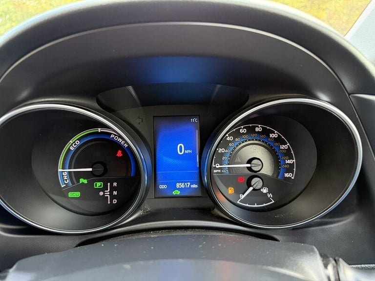 2018 Toyota Auris 1.8 Hybrid Design TSS 5dr CVT [Nav] HATCHBACK PETROL/ELECTRIC Automatic