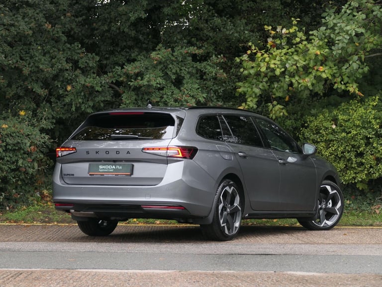 2025 Skoda Superb 1.5 TSI e-TEC Sportline 5dr DSG ESTATE PETROL Automatic