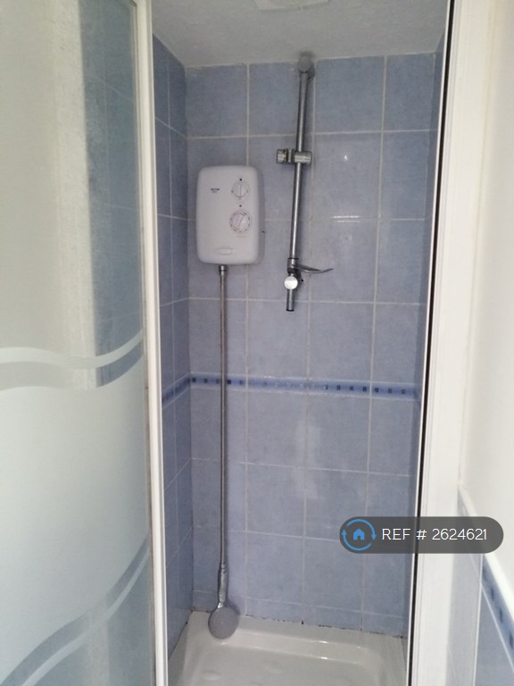 4 bedroom house in Basingstoke, Basingstoke, RG22 (4 bed) (#2624621)