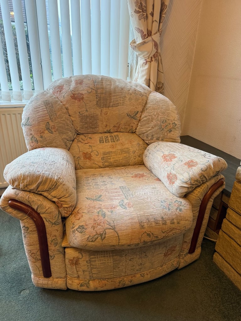 3-Piece Sofa Suite - one 3-Seater Sofa and two single Recliners