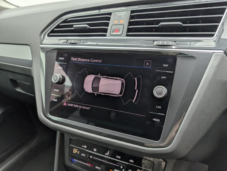 2022 Volkswagen Tiguan 1.5 TSI Life SUV 5dr Petrol DSG Euro 6 (s/s) (150 ps) PARKING SENSORS+LANE...
