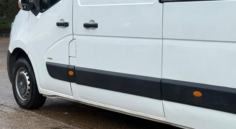 2015 Vauxhall Movano 2.3 CDTi 3500 BiTurbo ecoFLEX FWD L3 H2 Euro 5 (s/s) 5dr