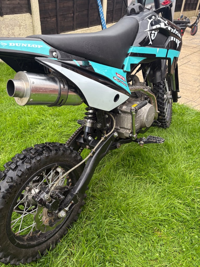 Stomp 125cc Pit Bike