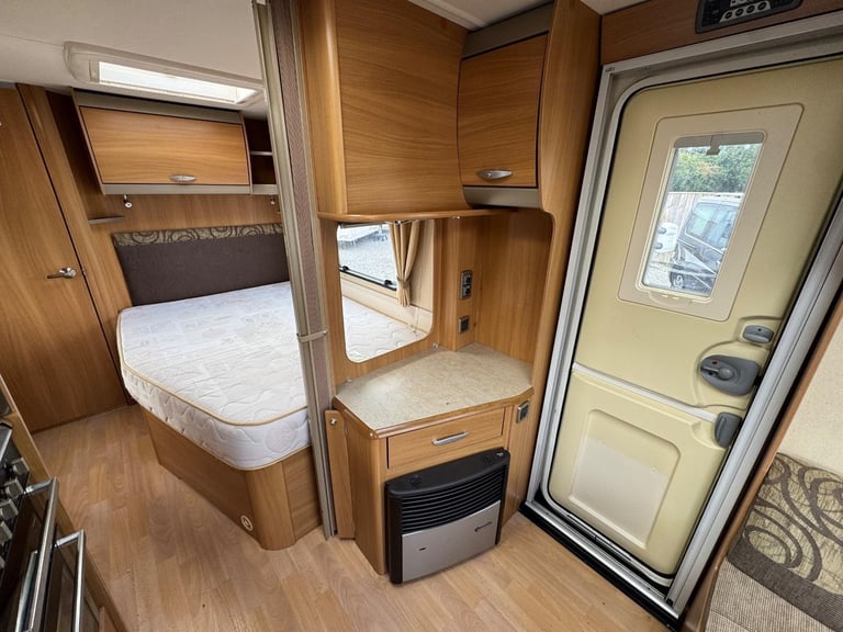 Swift Challenger 570 / 4 2010