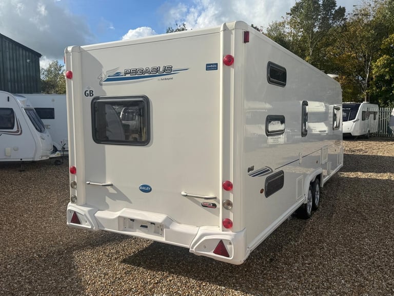 2011 Bailey Pegasus 646 quard motor mover