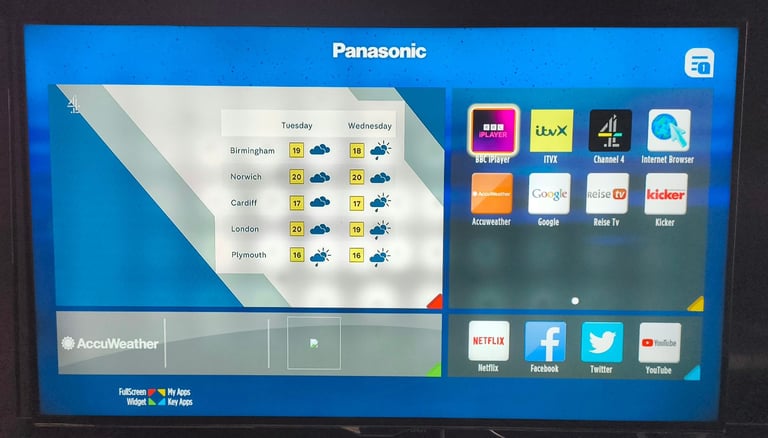 image for Panasonic TX-48CX400B 48 inch 4K Smart WiFi LED TV, with screen issue