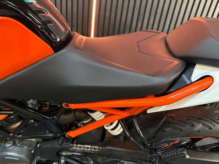 2020 KTM 125 Duke 125 Euro 4
