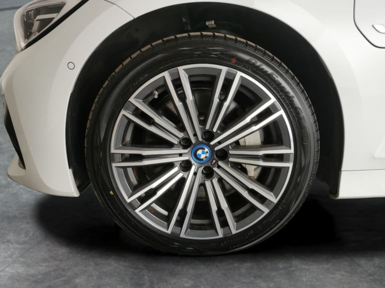 2021 BMW 3 Series 2.0 330e 12kWh M Sport Saloon 4dr Petrol Plug-in Hybrid Auto Euro 6 (s/s) ( Sal...