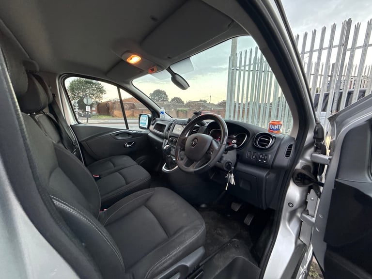 2021 Renault Trafic LL30 ENERGY dCi 170 Sport Nav Van EDC WINDOW VAN Diesel Automatic