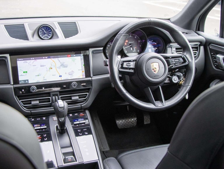 2023 Porsche Macan T 5dr PDK ESTATE PETROL Automatic