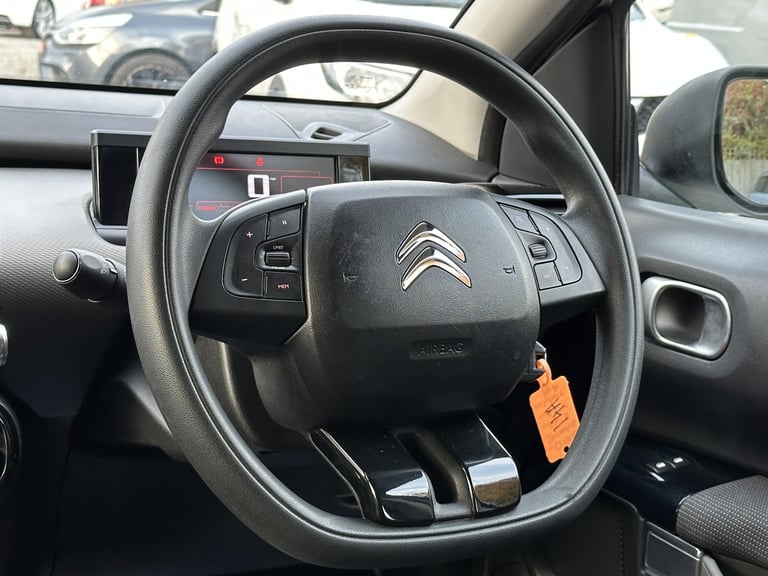 2015 Citroen C4 Cactus 1.6 Touch BlueHDI Diesel Manual 5 Door Hatchback White