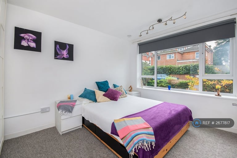 2 bedroom flat in Burnaby Road, Bournemouth, BH4 (2 bed) (#2677817)